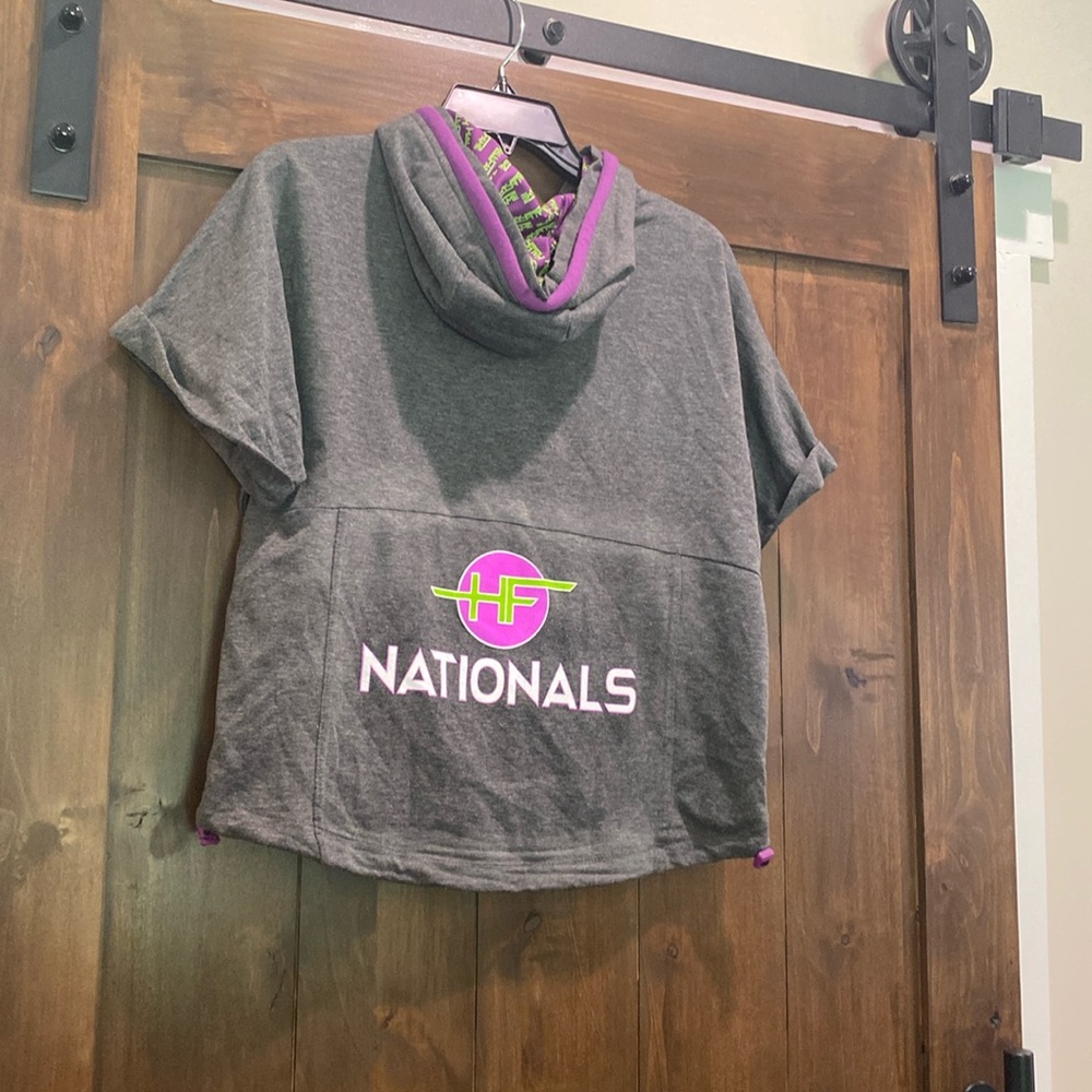 E850 Hall of Fame Hooded Crop Top Grey NWT Grey Women's Sz. M